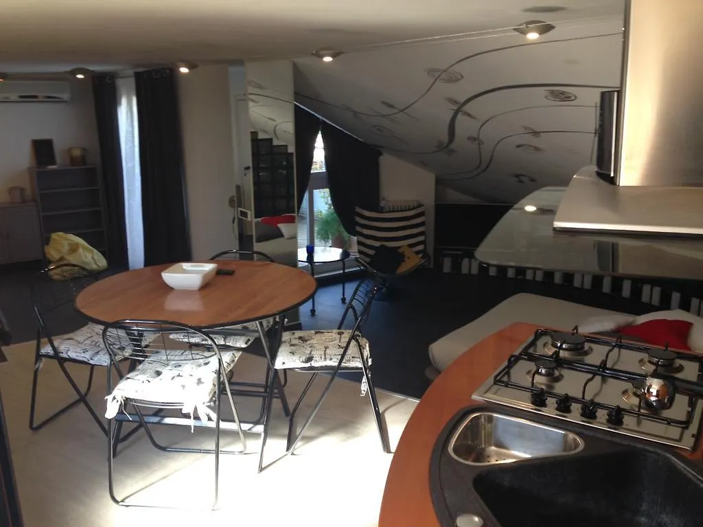 Apartment Jazz Style Home Rome